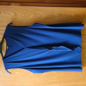 Roz &Ali navy blue cascade ruffle v neck shell size 1x